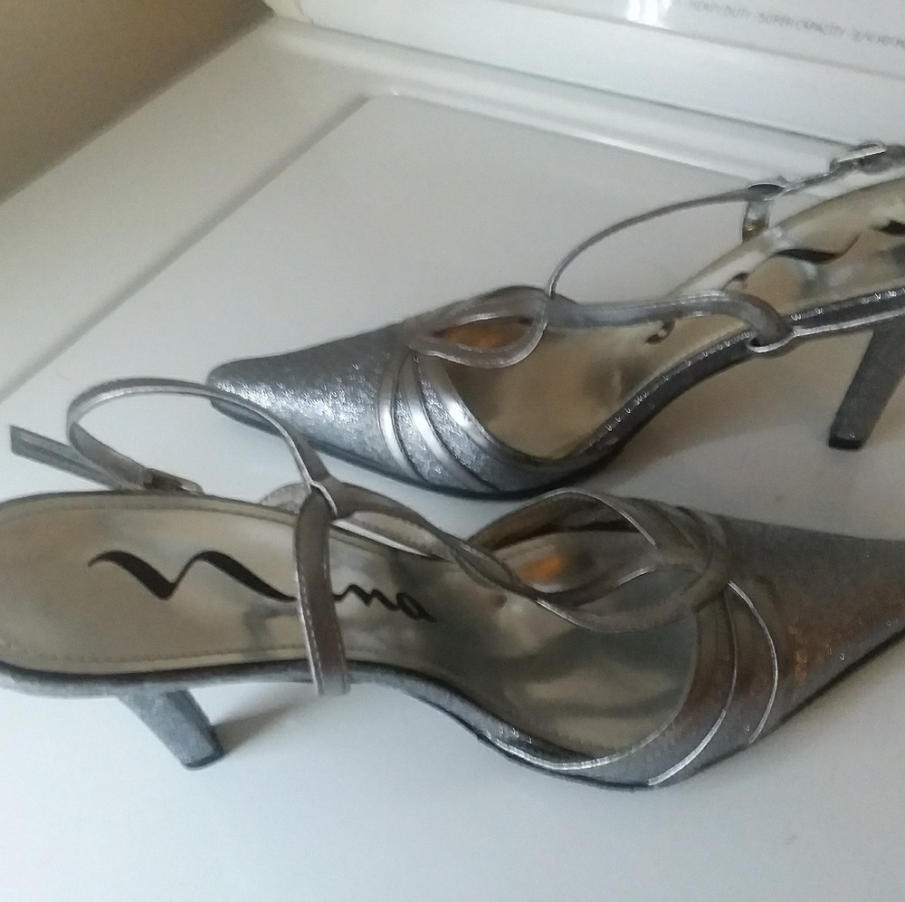 Evening shoes